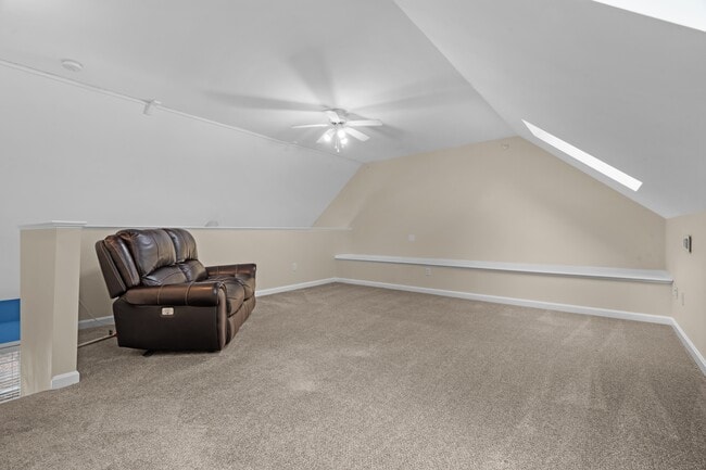 Building Photo - 179 Littleton Rd