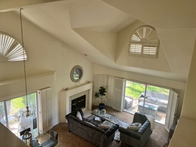 Building Photo - 7070 Big Springs Ct