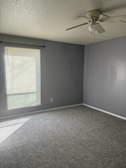 Building Photo - 2833 Los Gatos Ct