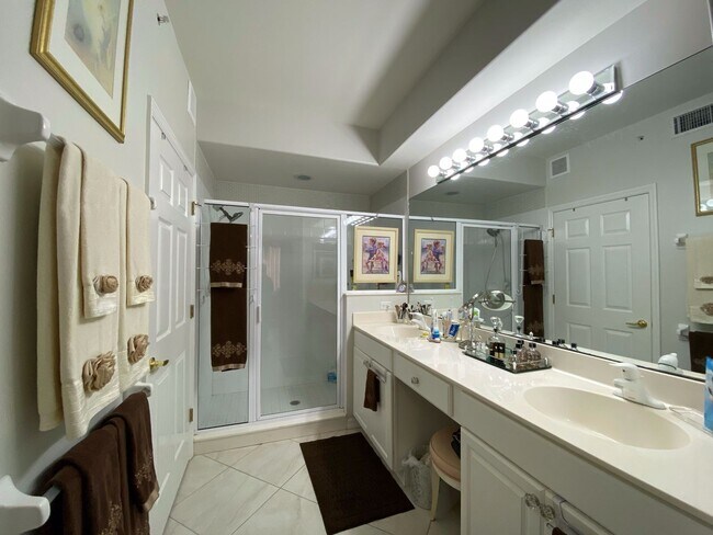 Building Photo - 1455 Tiffany Ln