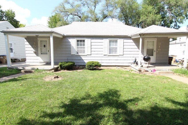 Primary Photo - One Bedroom Duplex in North Kansas City