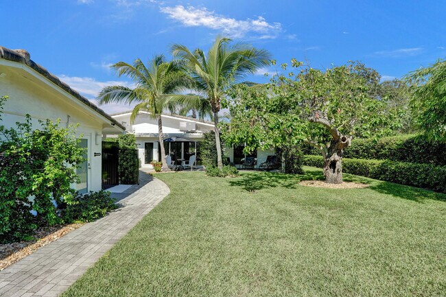 Building Photo - 221 N Swinton Ave