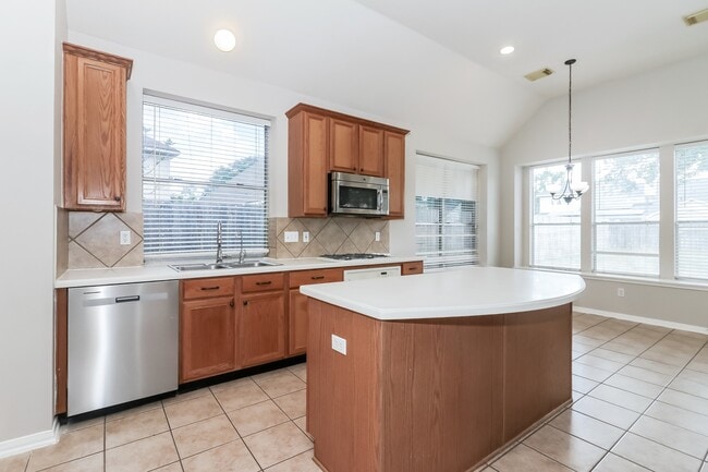 Building Photo - 4403 Atascocita Trail