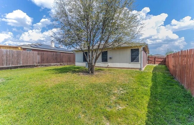 Building Photo - 6433 Riverwater Trail