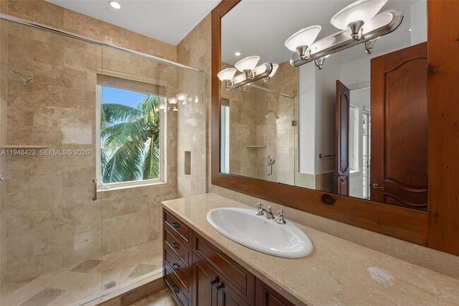 Building Photo - 3283 NE 171 St