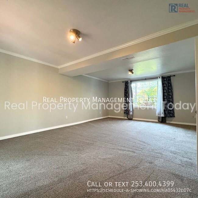 Building Photo - 31720 3rd Pl S