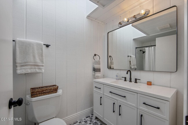 Building Photo - 11316 Barranca Rd