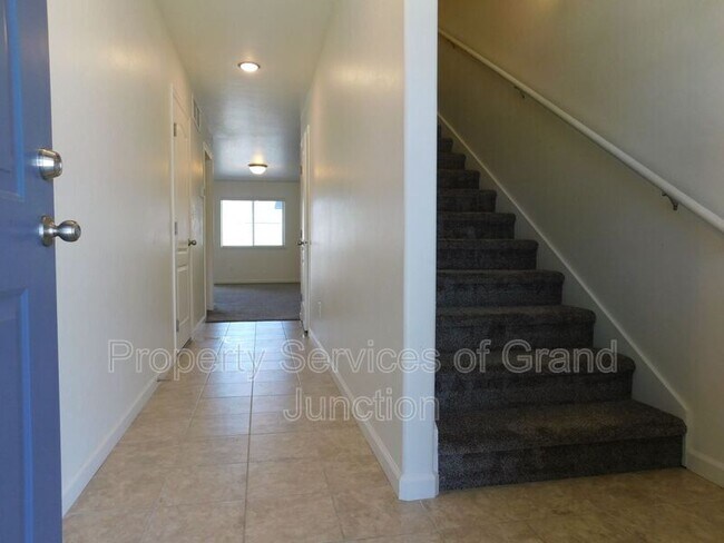 Building Photo - 654 Trinity Way