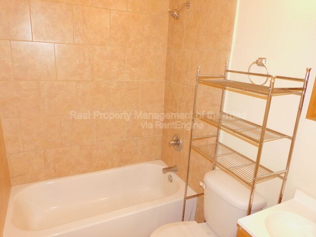 Building Photo - 4216 Parker St