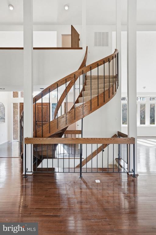 Building Photo - 1 Springer Ct