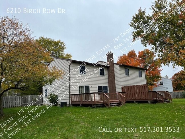 Building Photo - Well Maintained 3-BDR 2.5-BTH Duplex w/ Ga...