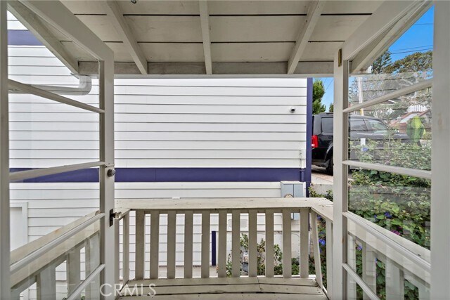 Building Photo - 31907 Crestwood Pl