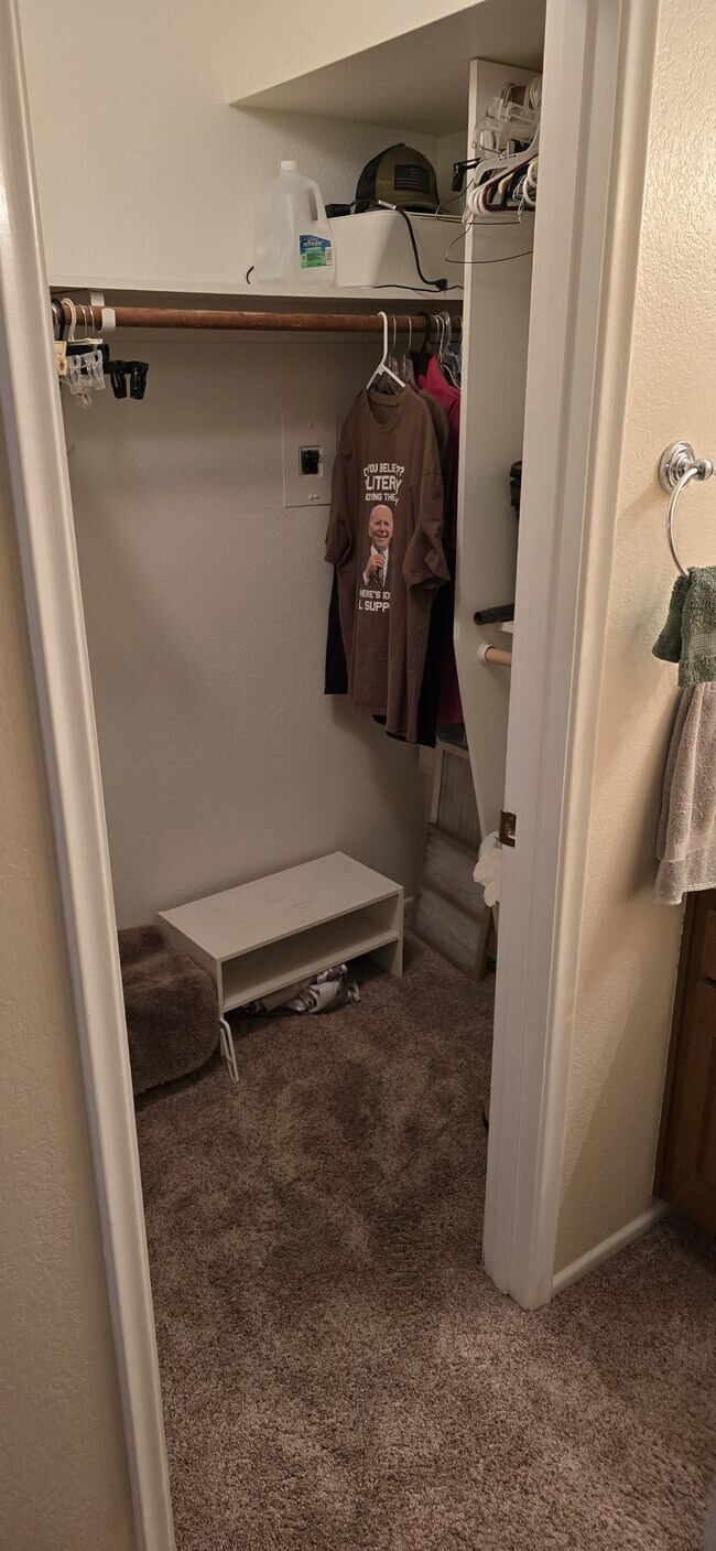 Building Photo - 455 S Delaware Dr