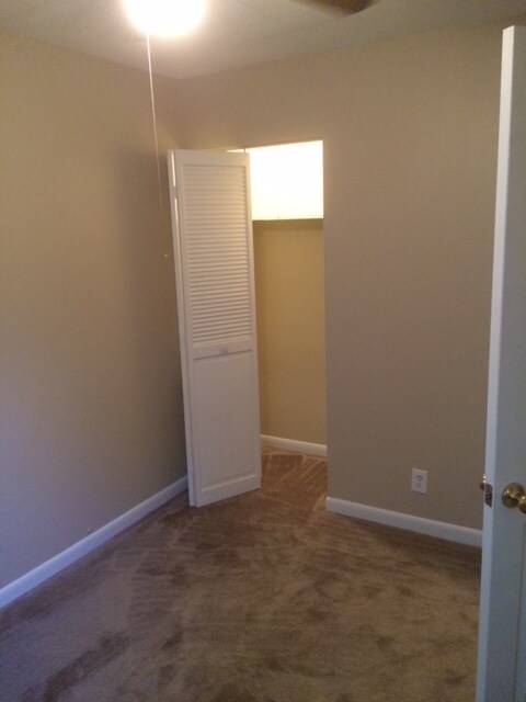 Building Photo - 205 Galewood Drive