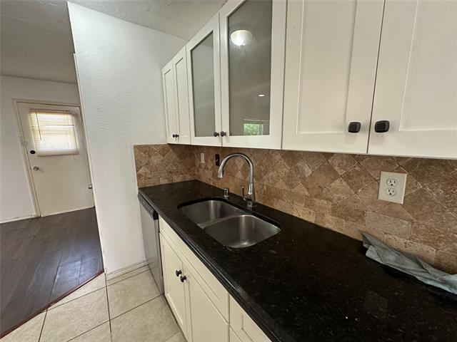 Building Photo - 553 Hightrail Dr