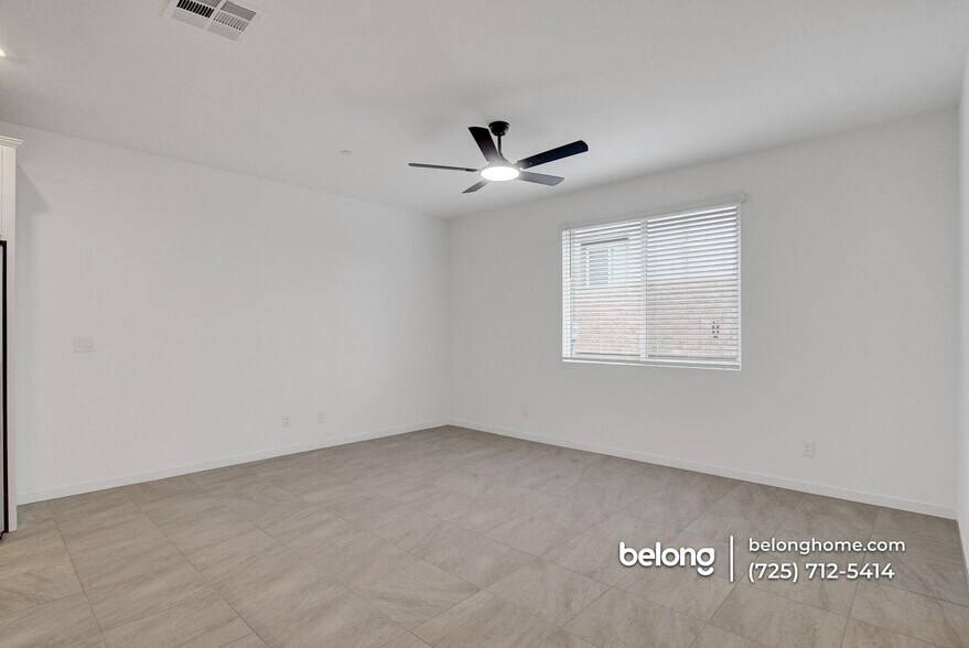 Building Photo - 1519 Layla Crossing Ave