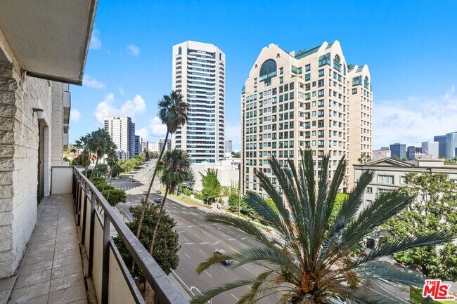 Building Photo - 10535 Wilshire Blvd