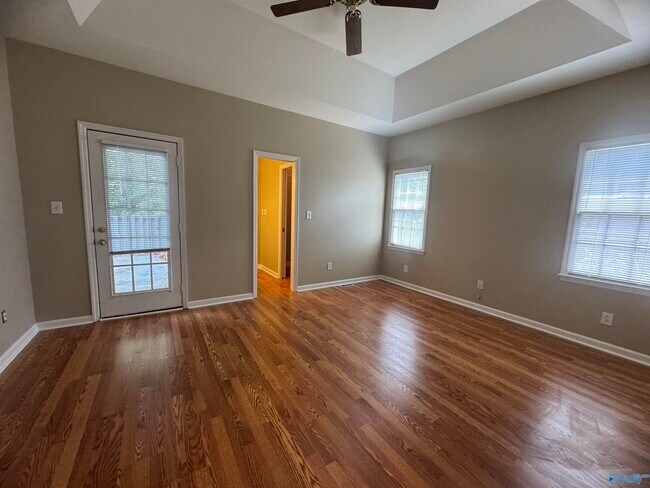 Building Photo - 109 Simmons Dr