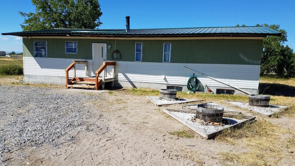 front - 2620 Cooper Rd