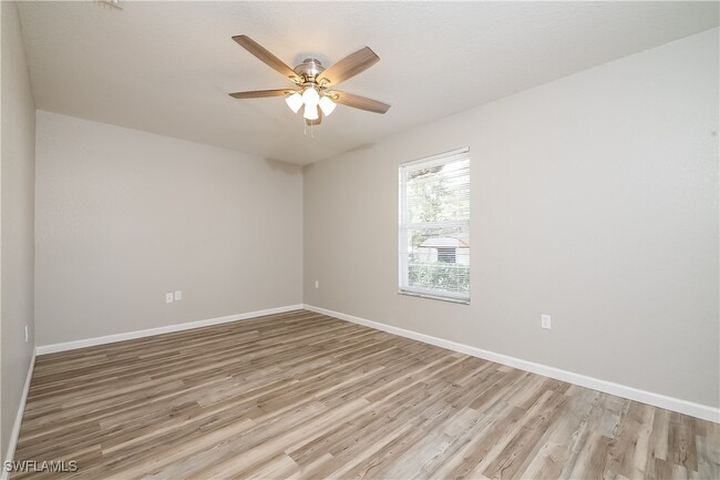 Building Photo - 4816 Pompano Rd