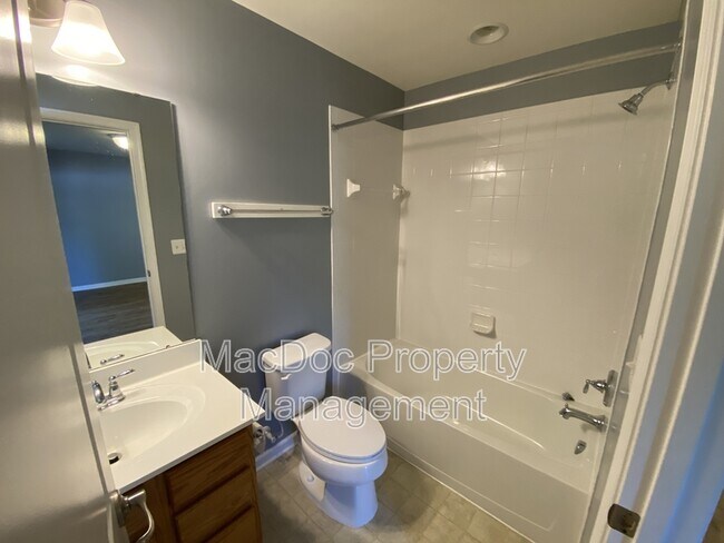 Building Photo - 302 Brenton Rd