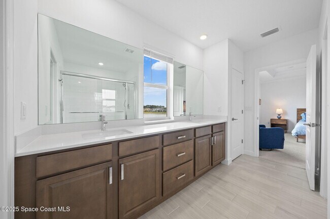 Building Photo - 715 Veridian Cir NW