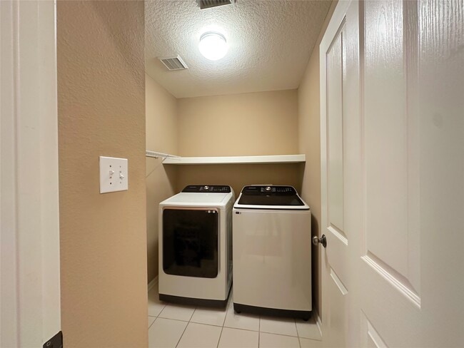 Building Photo - 59 N Flickering Sun Cir