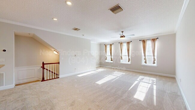 Building Photo - 4421 Ellipse Dr