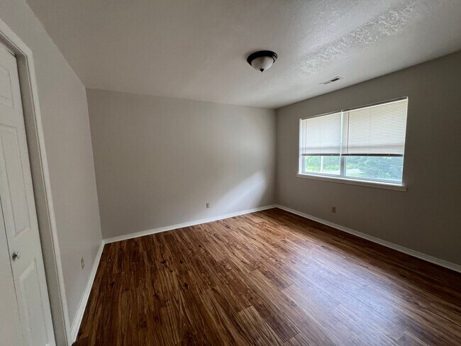 Building Photo - 428 Kays Ln