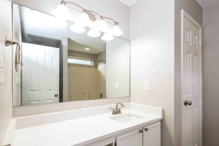 Building Photo - 6820 Ayrshire Glen Pl