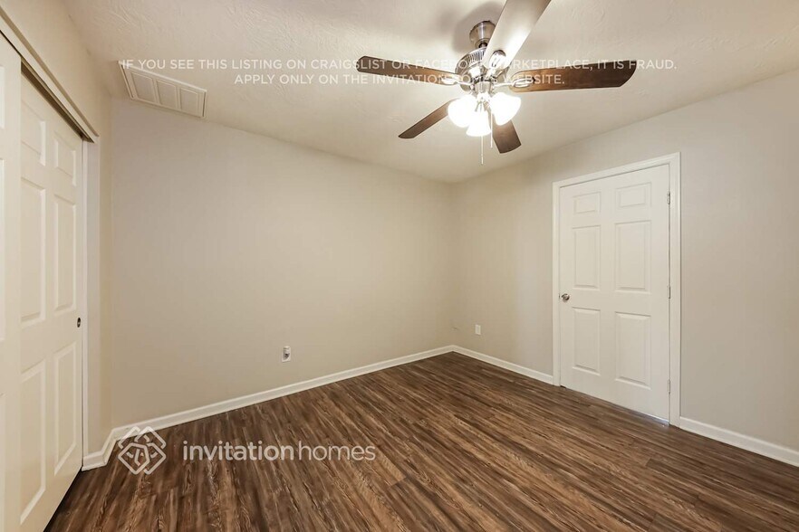 Building Photo - 601 W Oraibi Dr