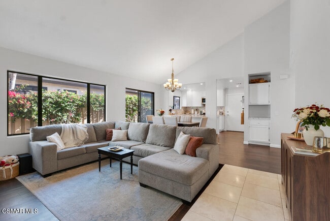 Building Photo - 491 Yorba Linda Pl