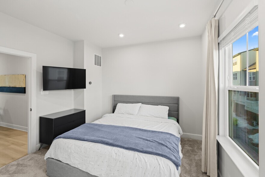 Building Photo - 3582 Stella Blue Dr