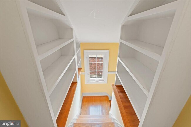 Building Photo - 4613 Langdrum Ln