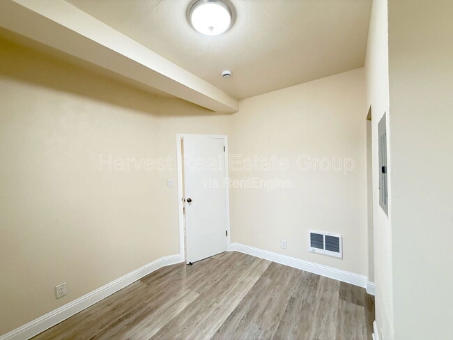 Building Photo - 715 Peralta St