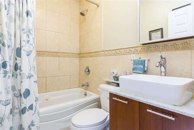 Building Photo - 42 Prospect St