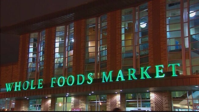 Building Photo - 1401 R St NW