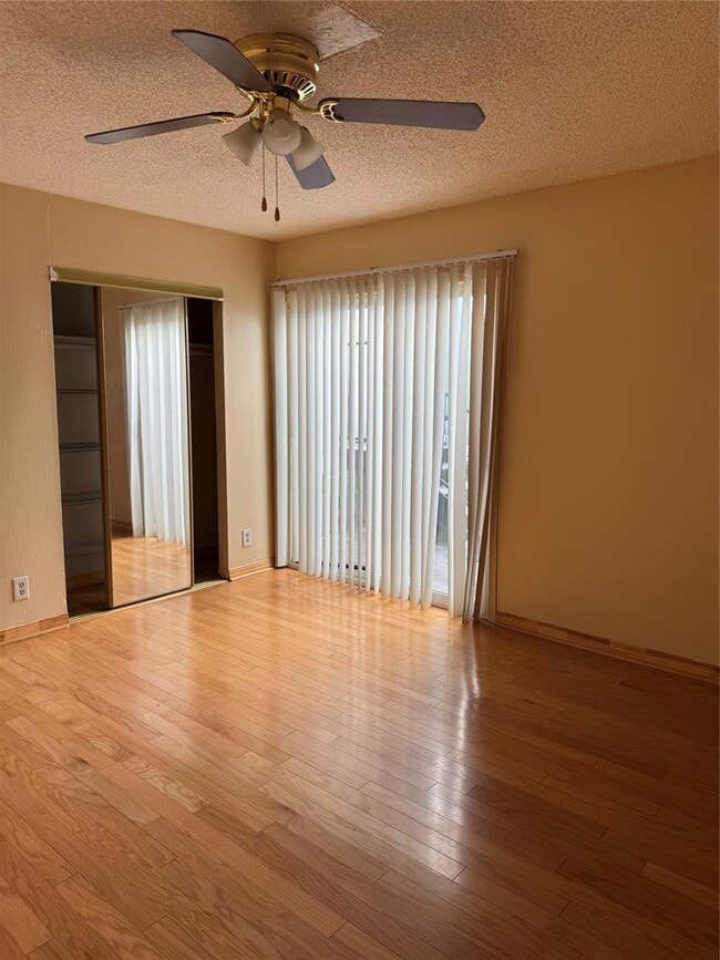 Building Photo - 1748 Timberwood Dr