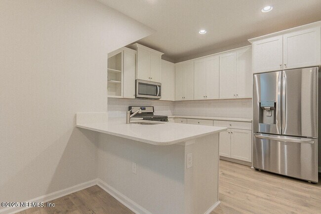 Building Photo - 360 Charlie Way