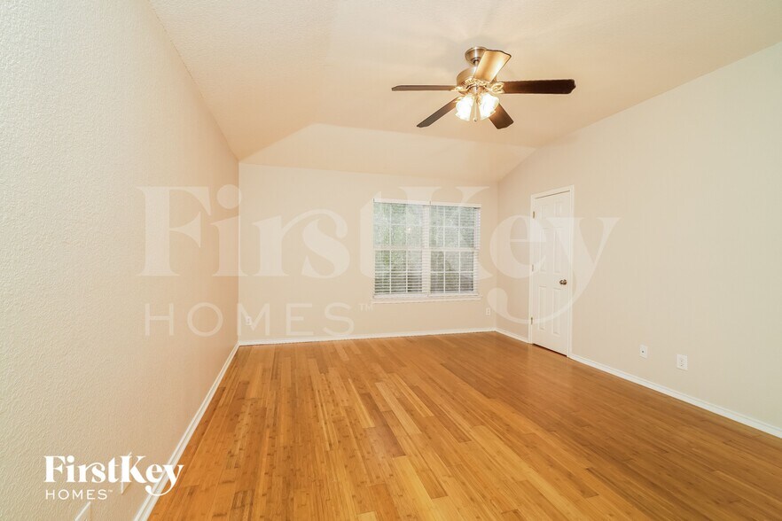 Building Photo - 10115 Red Iron Creek