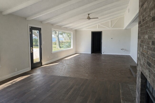 Building Photo - 5315 Bayway Dr