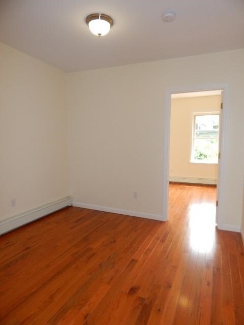 Building Photo - 230 5th St