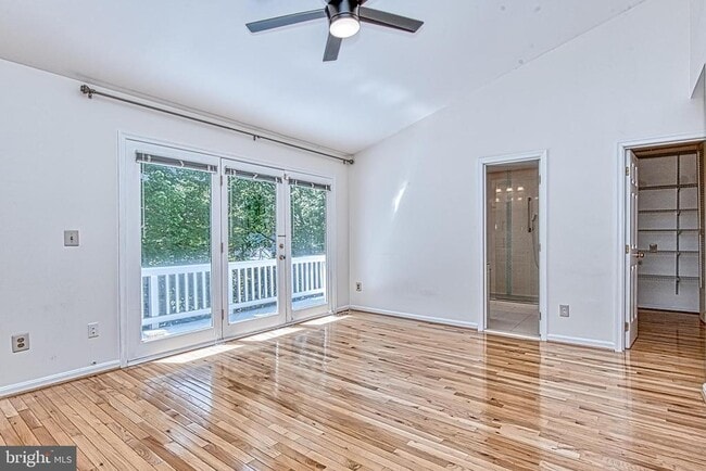 Building Photo - 9400 Van Arsdale Dr