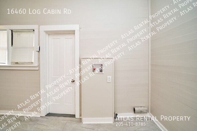 Building Photo - 16460 Log Cabin Rd
