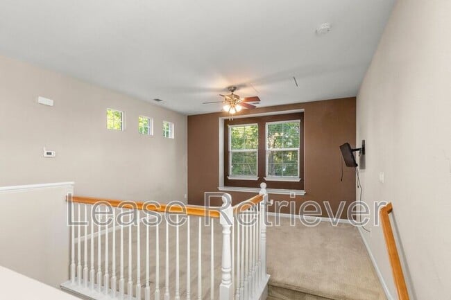 Building Photo - 265 S Sonrisa St