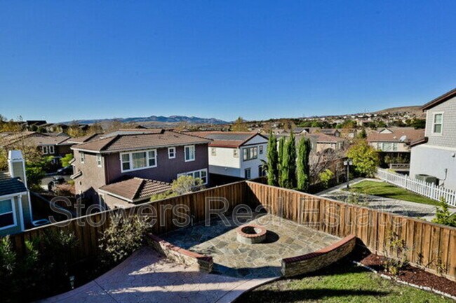 Building Photo - 630 Bond Ct
