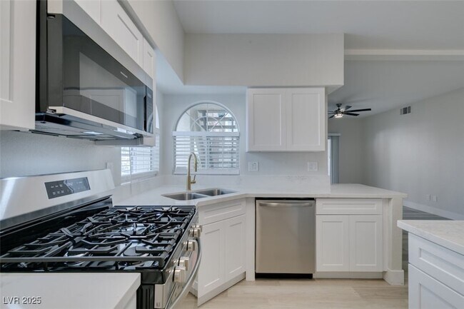 Building Photo - 2251 Wigwam Pkwy