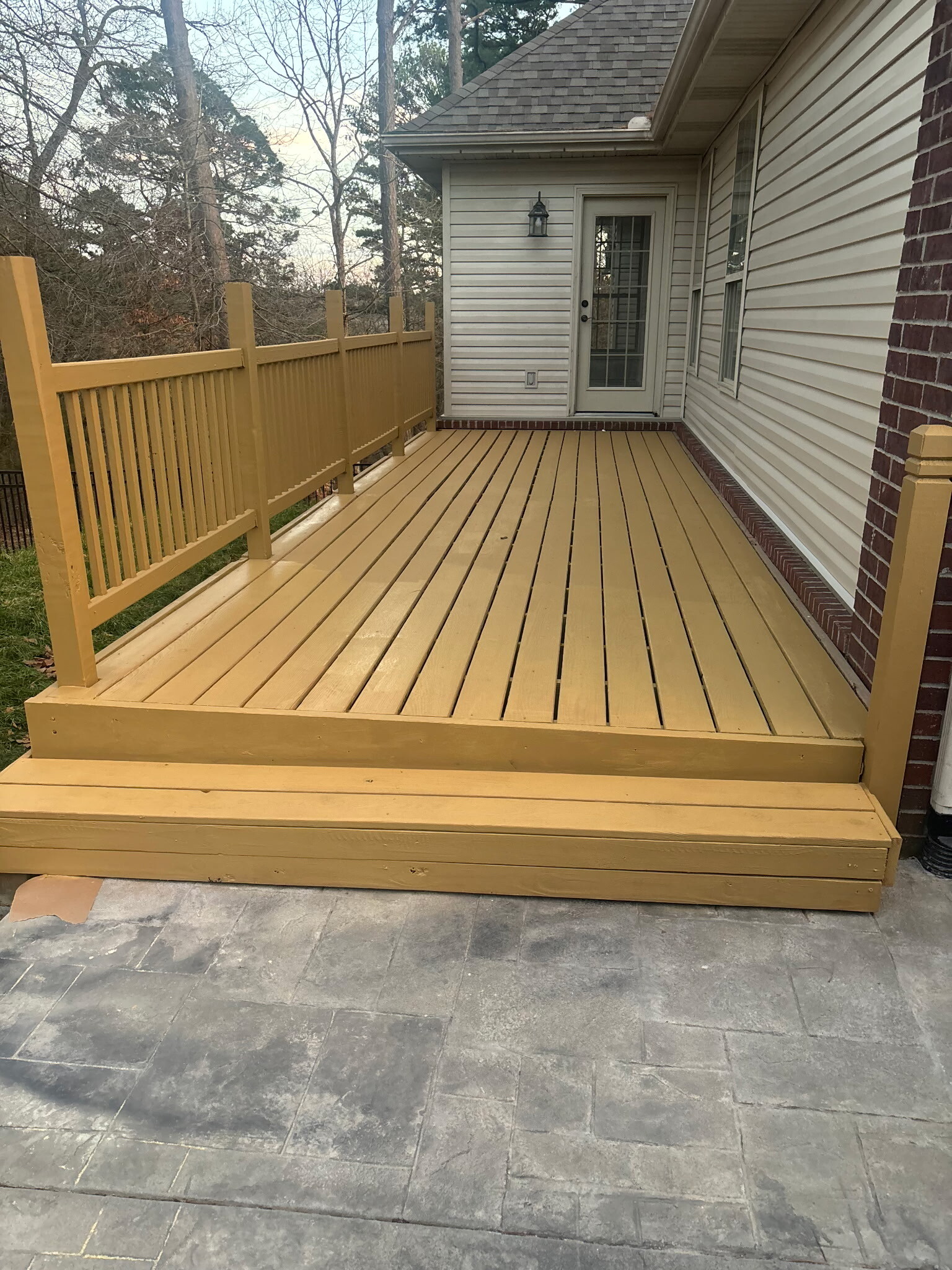 New large Deck (24’x8’) - 1 Dent Ln