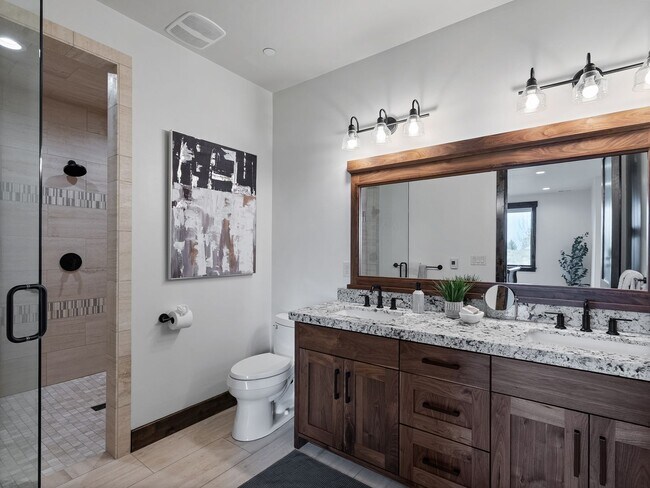 Building Photo - 1075 N Oquirrh Mountain Dr