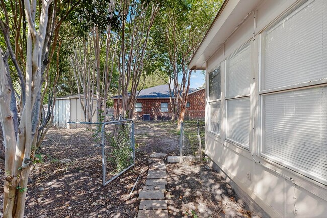 Building Photo - Cozy Living Near Rockwall Lake